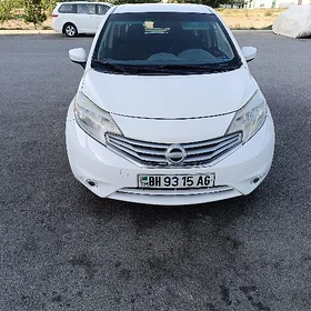 Nissan Versa Note 2016