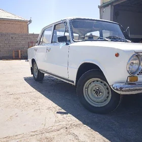 Lada 2104 1983