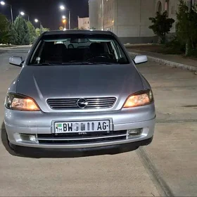 Opel Astra 2003