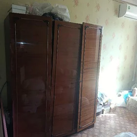продам шкаф 70м