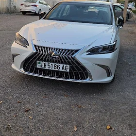 Lexus ES 350 2022