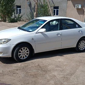 Toyota Camry 2004