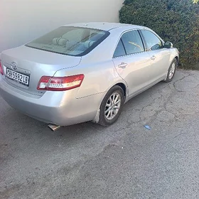 Toyota Camry 2010