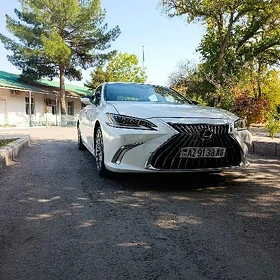 Lexus ES 350 2022