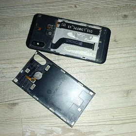 Xiaomi Mi A2 Lite — zapçast üç