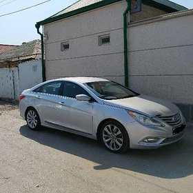 Hyundai Sonata 2010