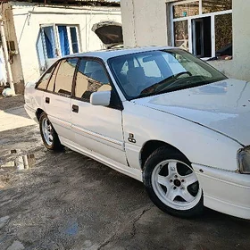 Opel Senator 1993