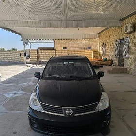 Nissan Versa 2010