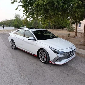 Hyundai Elantra 2022