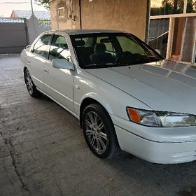 Toyota Camry 1997