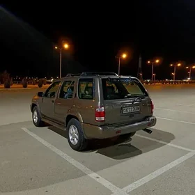 Nissan Pathfinder 2001