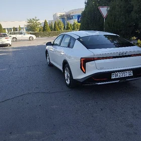 Kia K4 2025