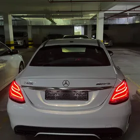 Mercedes-Benz C300 2015