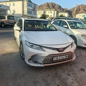 Toyota Camry 2022