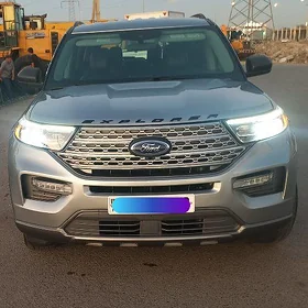 Ford Explorer 2023