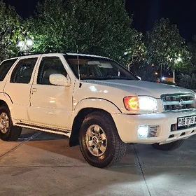 Nissan Pathfinder 2001