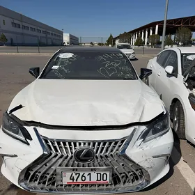 Lexus ES 350 2024