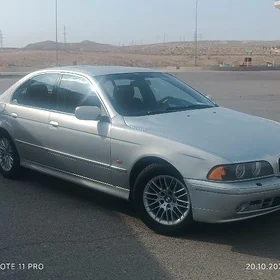 BMW E39 2001