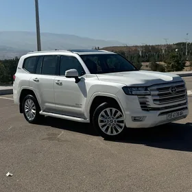 Toyota Land Cruiser 2024