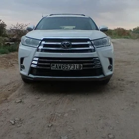 Toyota Highlander 2018
