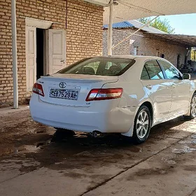 Toyota Camry 2010