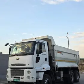 Ford Cargo 3535D 2013