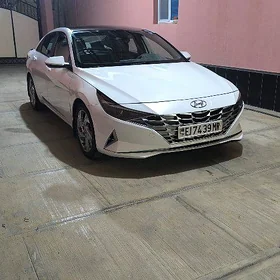 Hyundai Elantra 2021