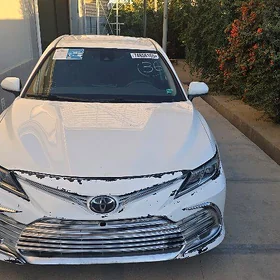Toyota Camry 2022