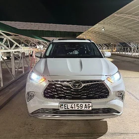 Toyota Highlander 2022