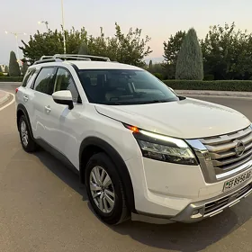 Nissan Pathfinder 2022
