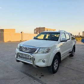 Toyota Hilux 2015
