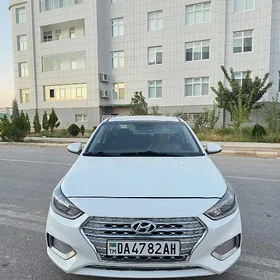 Hyundai Accent 2023