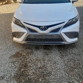 Toyota Camry 2022
