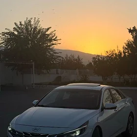 Hyundai Elantra 2020