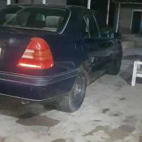 Mercedes-Benz C280 1995
