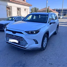 Toyota Grand Highlander 2024