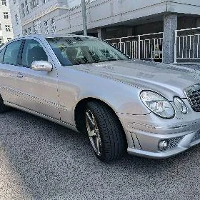 Mercedes-Benz E320 2004