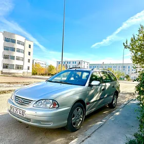 Toyota Avensis 2001