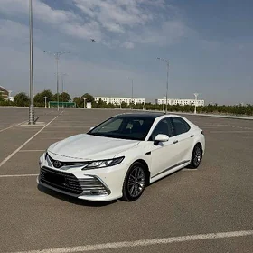 Toyota Camry 2023