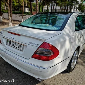 Mercedes-Benz E320 2005