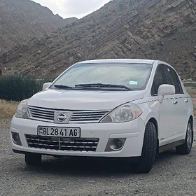 Nissan Versa 2010