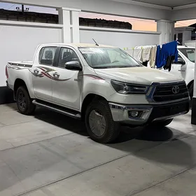 Toyota Hilux 2026