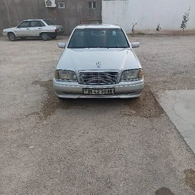 Mercedes-Benz 190E 1994