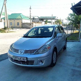 Nissan Versa 2010