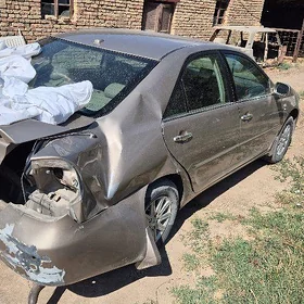 Toyota Camry 2004