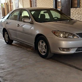 Toyota Camry 2005