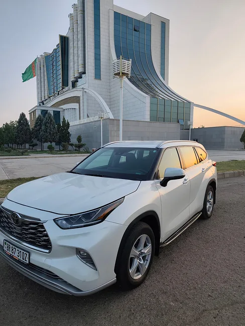 Toyota Highlander 2020 - 1