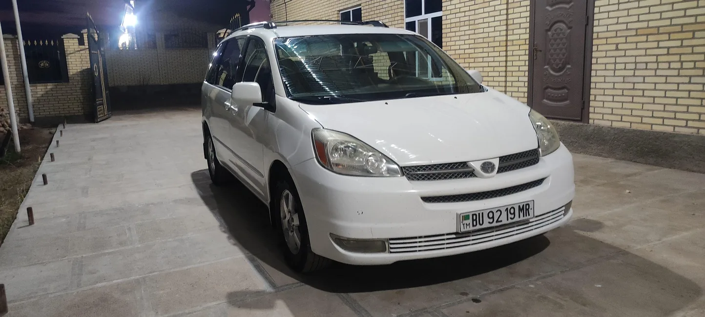 Toyota Sienna 2004 - 1