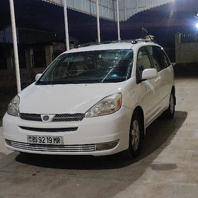 Toyota Sienna 2004