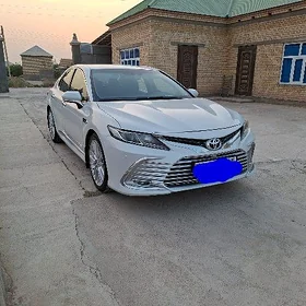 Toyota Camry 2020